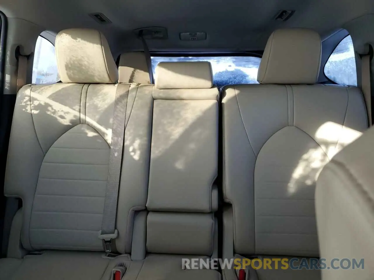 10 fotografías del automóvil dañado 5TDKDRBHXPS009445 TOYOTA HIGHLANDER 2023