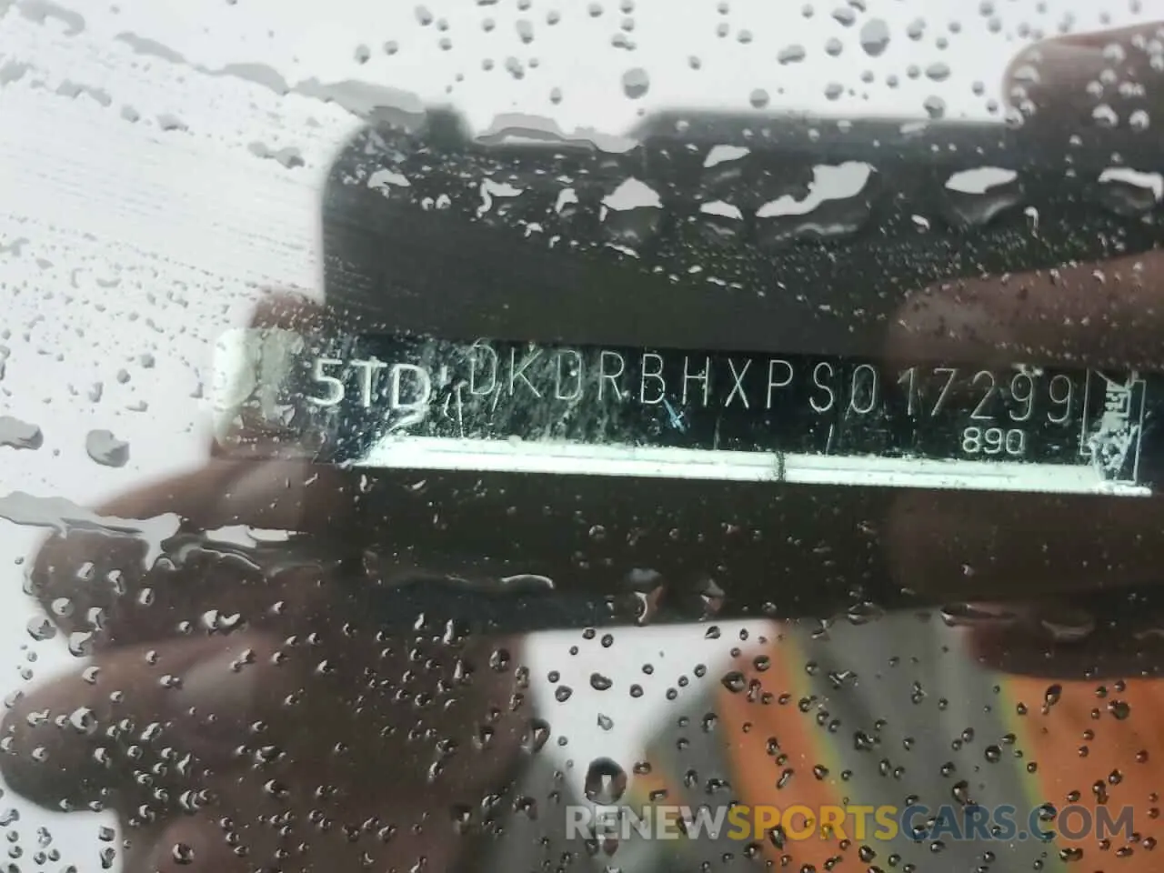 13 fotografías del automóvil dañado 5TDKDRBHXPS017299 TOYOTA HIGHLANDER 2023