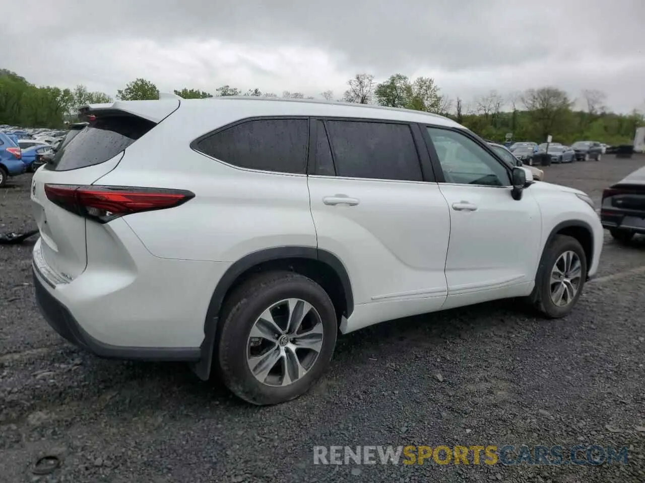 3 fotografías del automóvil dañado 5TDKDRBHXPS017299 TOYOTA HIGHLANDER 2023
