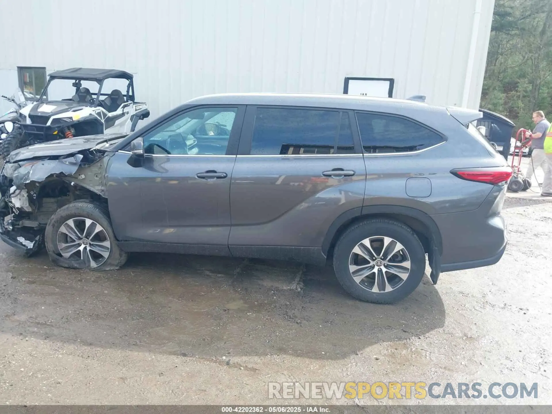 15 fotografías del automóvil dañado 5TDKDRBHXPS032904 TOYOTA HIGHLANDER 2023