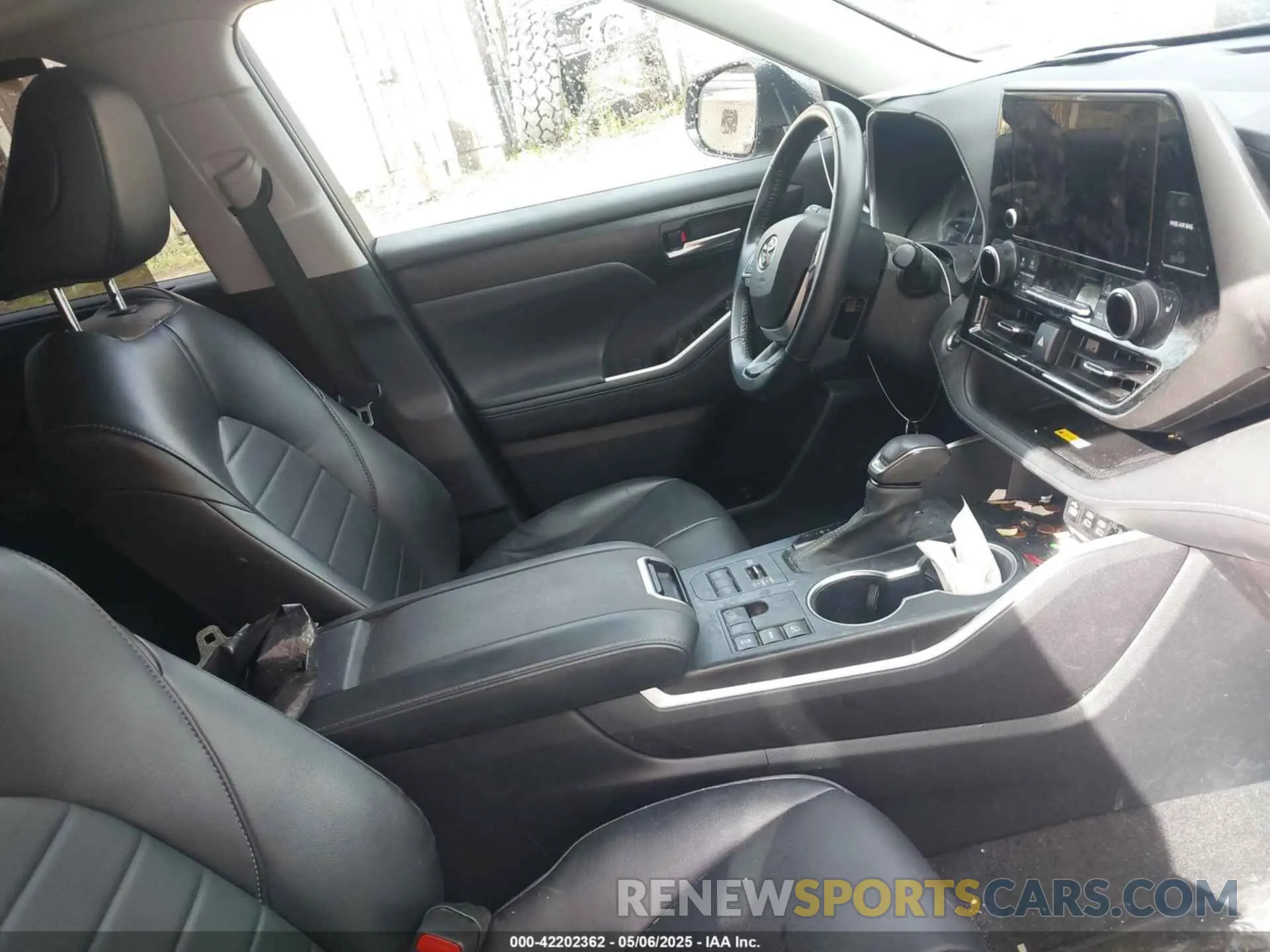 5 fotografías del automóvil dañado 5TDKDRBHXPS032904 TOYOTA HIGHLANDER 2023