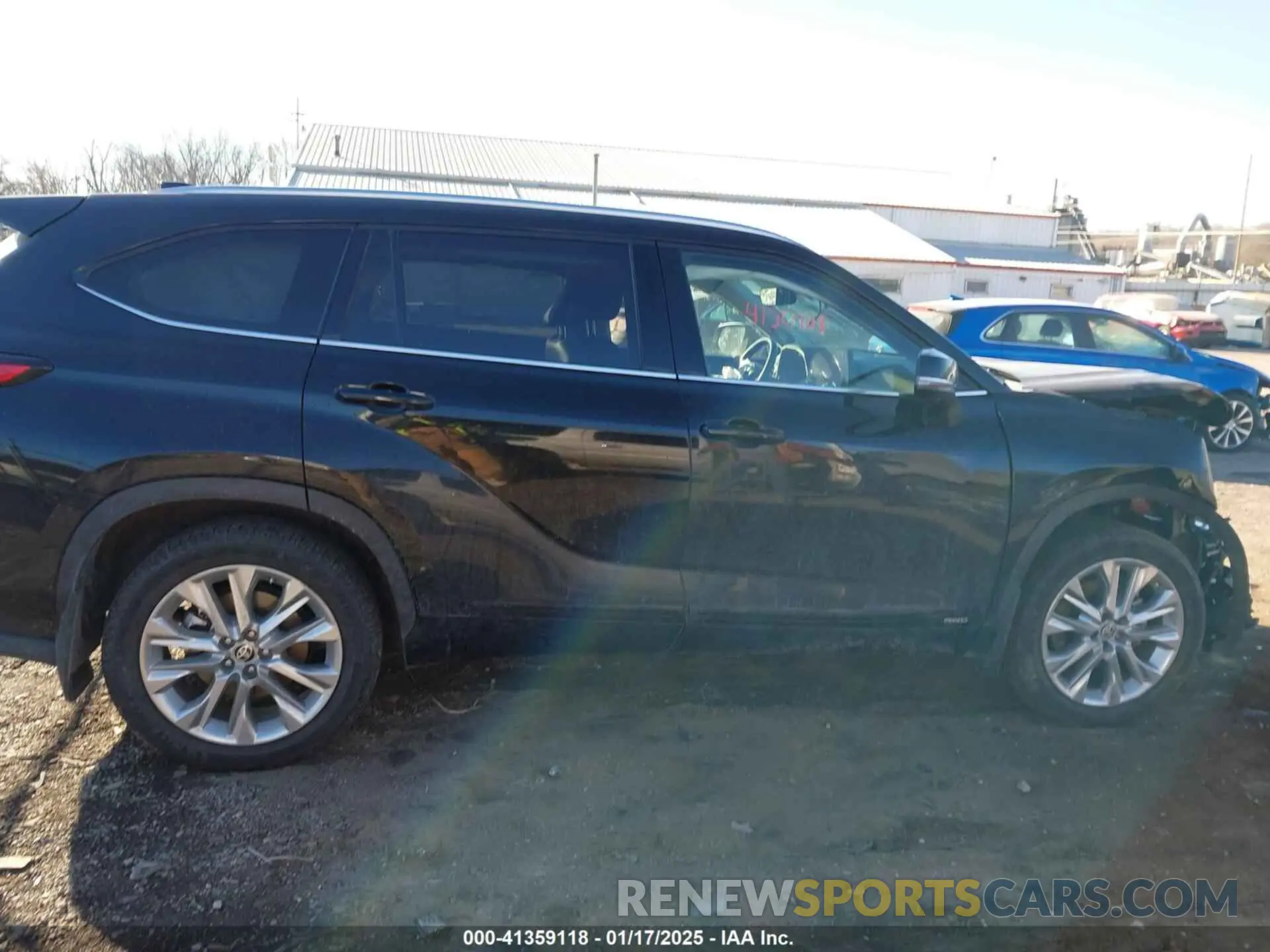 13 fotografías del automóvil dañado 5TDXBRCH1PS582776 TOYOTA HIGHLANDER 2023