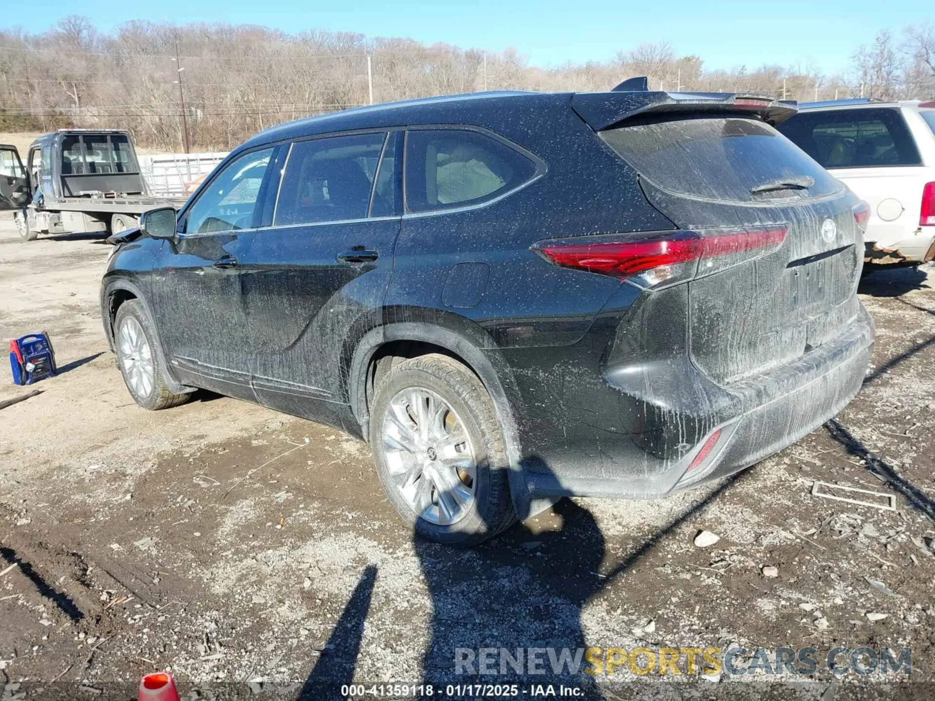 3 fotografías del automóvil dañado 5TDXBRCH1PS582776 TOYOTA HIGHLANDER 2023