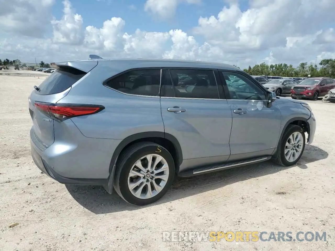 3 fotografías del automóvil dañado 5TDXBRCH5PS123976 TOYOTA HIGHLANDER 2023