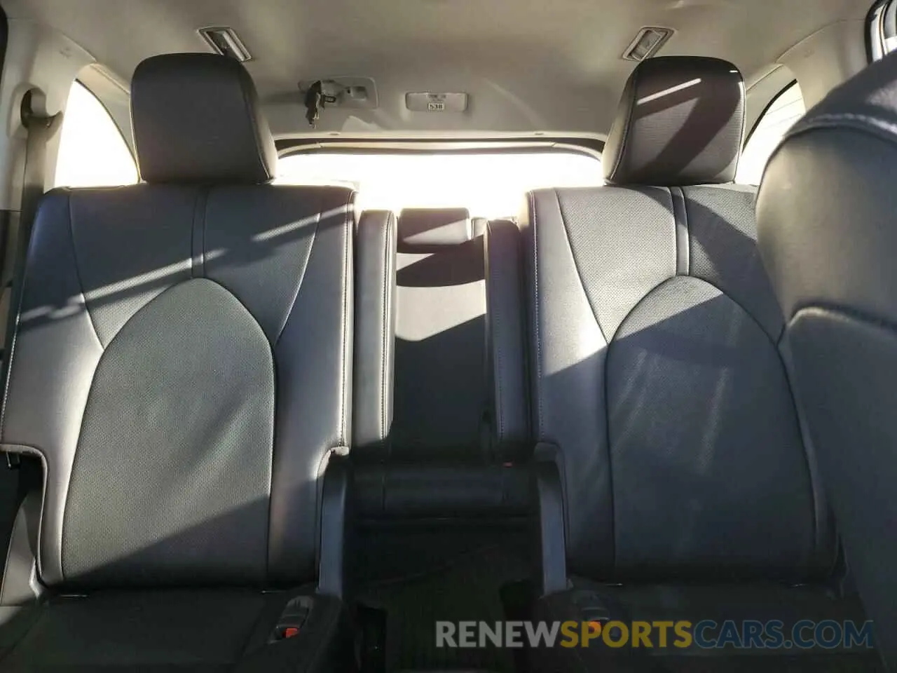 10 fotografías del automóvil dañado 5TDXBRCH7PS571118 TOYOTA HIGHLANDER 2023