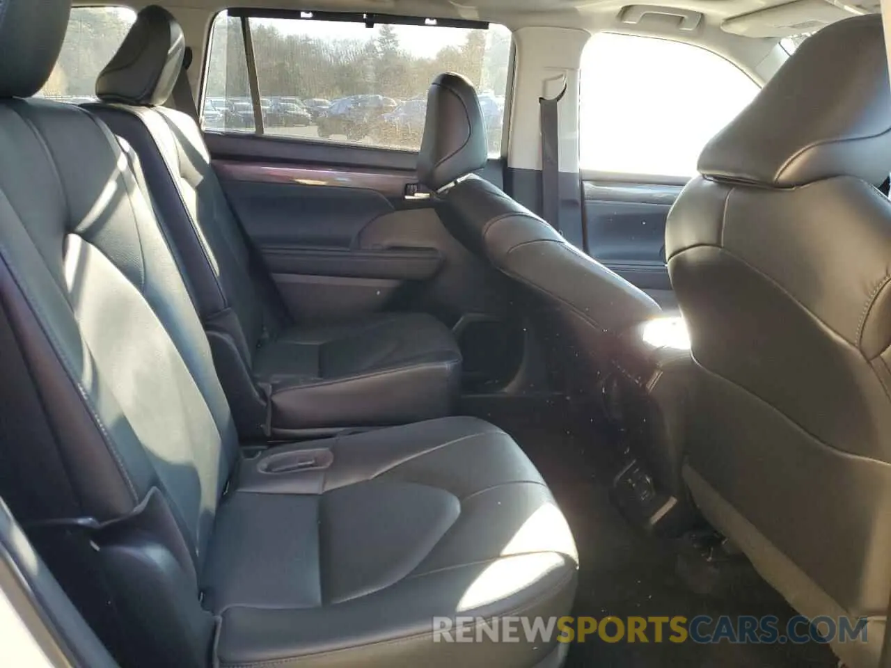 11 fotografías del automóvil dañado 5TDXBRCH7PS571118 TOYOTA HIGHLANDER 2023