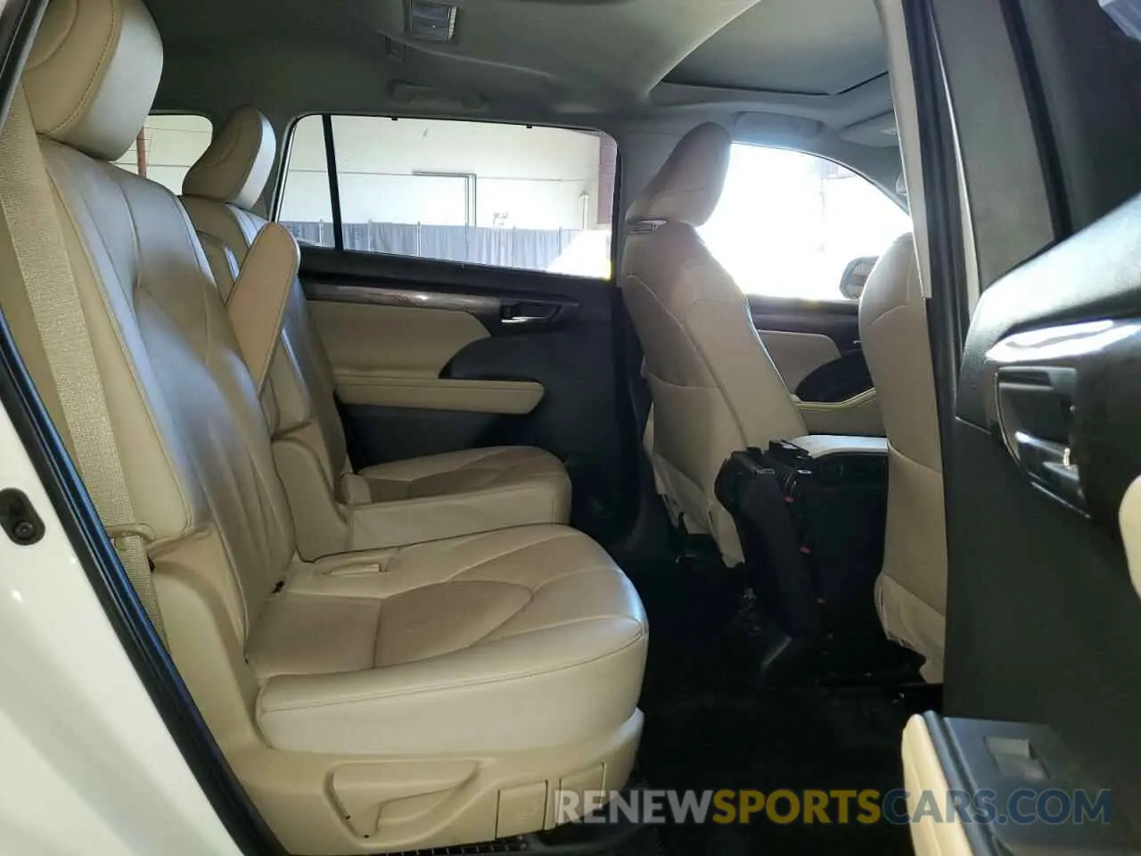 11 fotografías del automóvil dañado 5TDXBRCH8PS111160 TOYOTA HIGHLANDER 2023