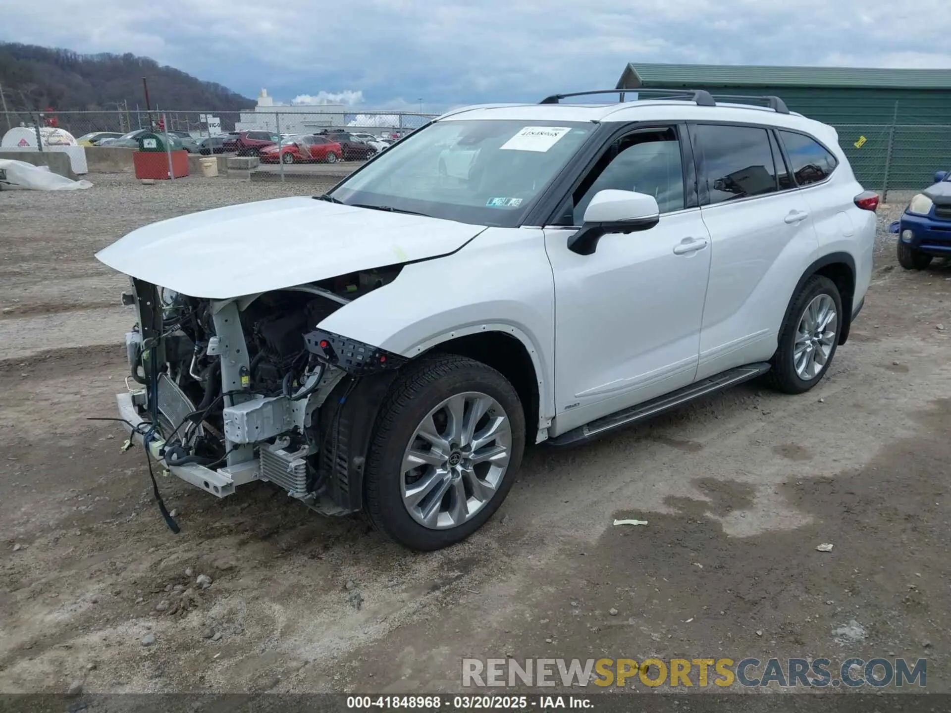 2 fotografías del automóvil dañado 5TDXBRCH8PS126869 TOYOTA HIGHLANDER 2023