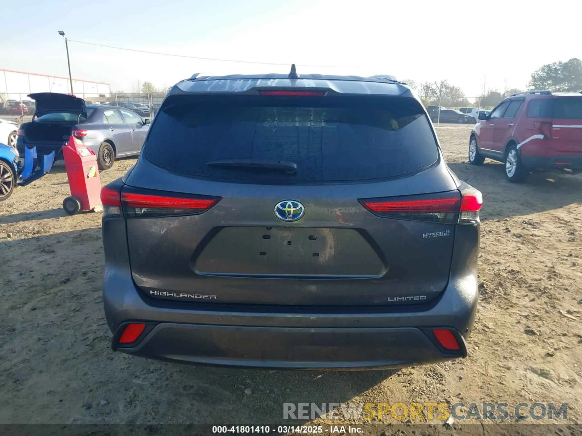 16 fotografías del automóvil dañado 5TDYARAH5PS023533 TOYOTA HIGHLANDER 2023