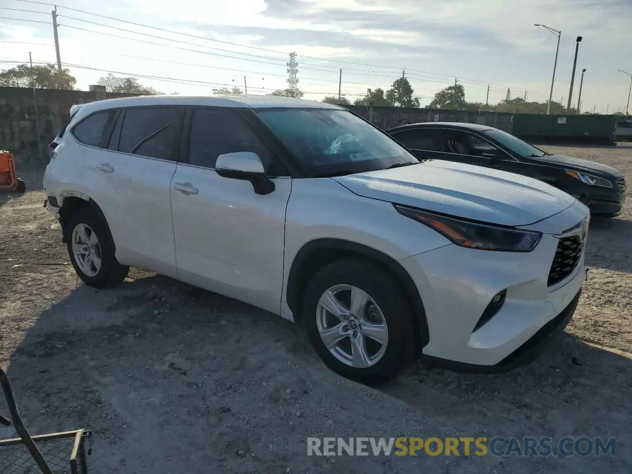 4 fotografías del automóvil dañado 5TDZARAH2PS518731 TOYOTA HIGHLANDER 2023