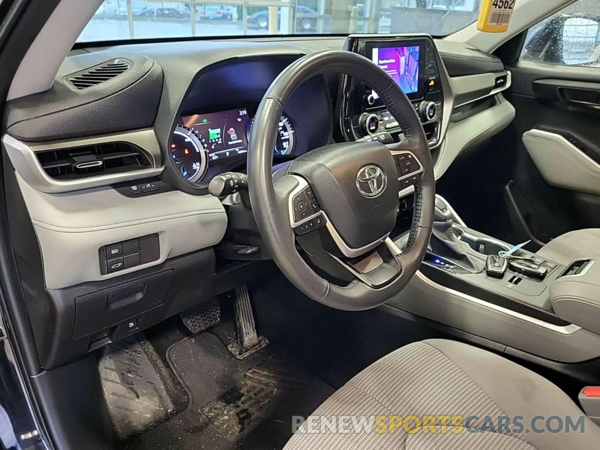 14 fotografías del automóvil dañado 5TDZARAH2PS527025 TOYOTA HIGHLANDER 2023