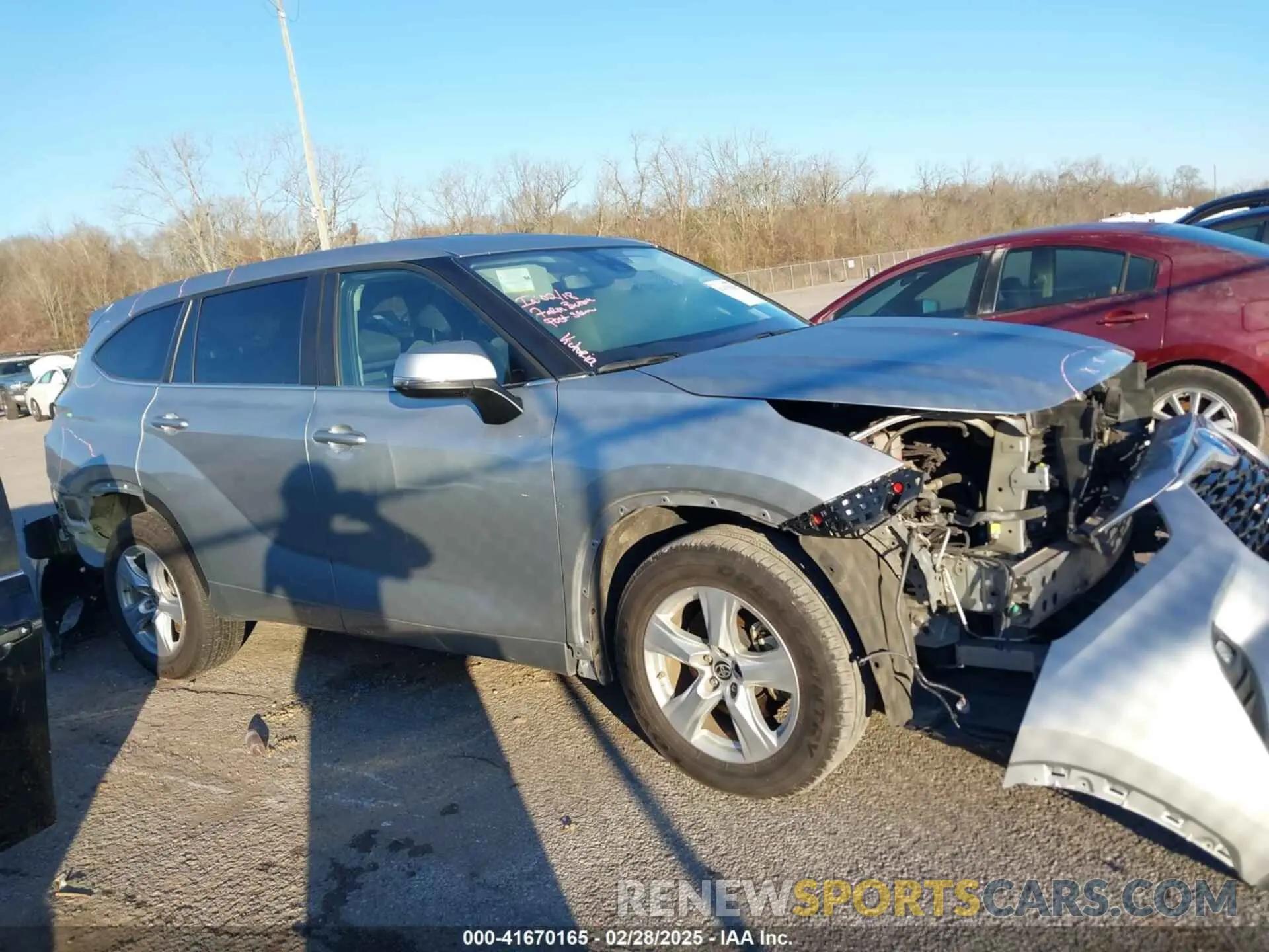 13 fotografías del automóvil dañado 5TDZARAH7PS519597 TOYOTA HIGHLANDER 2023