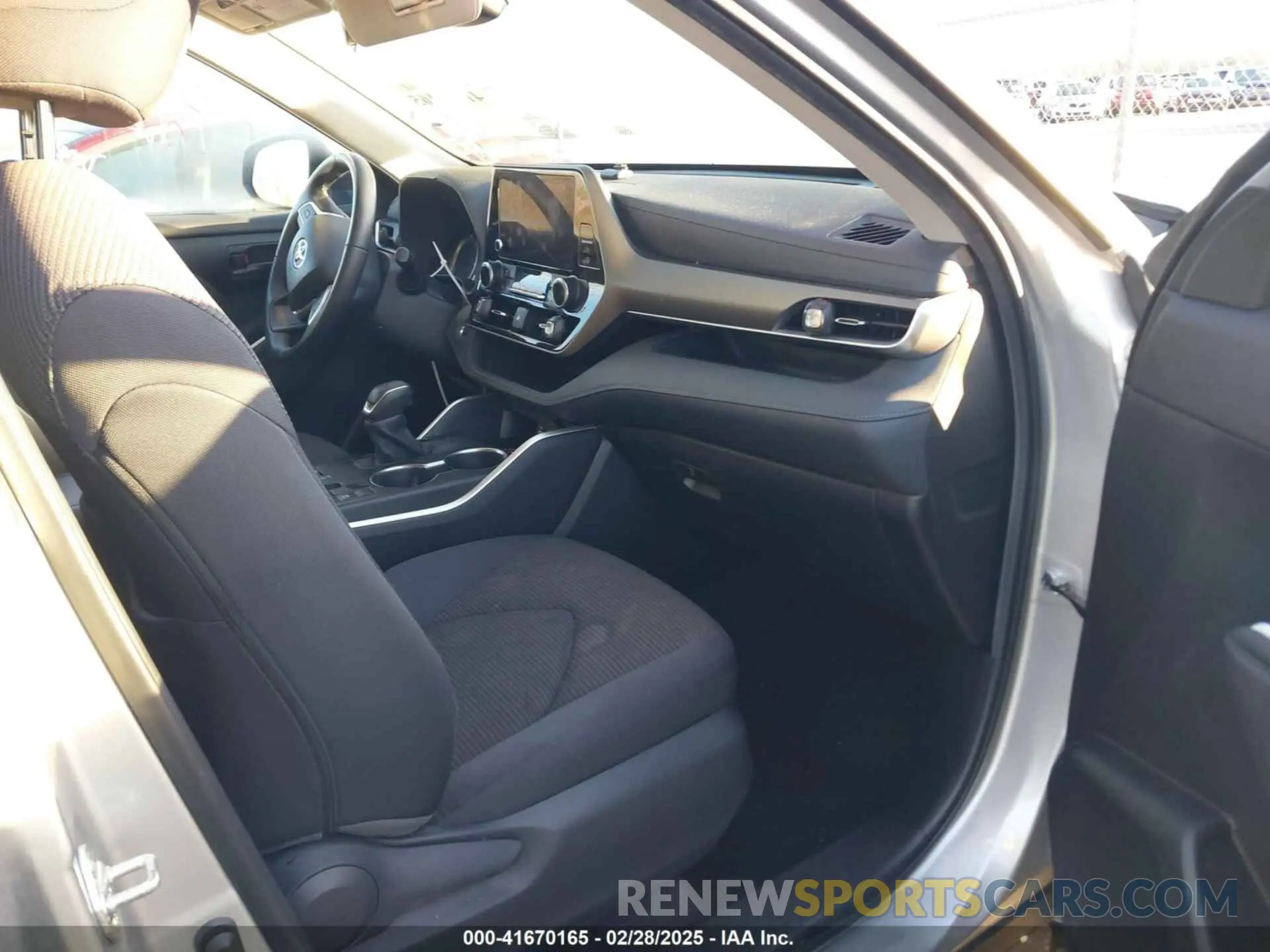 5 fotografías del automóvil dañado 5TDZARAH7PS519597 TOYOTA HIGHLANDER 2023