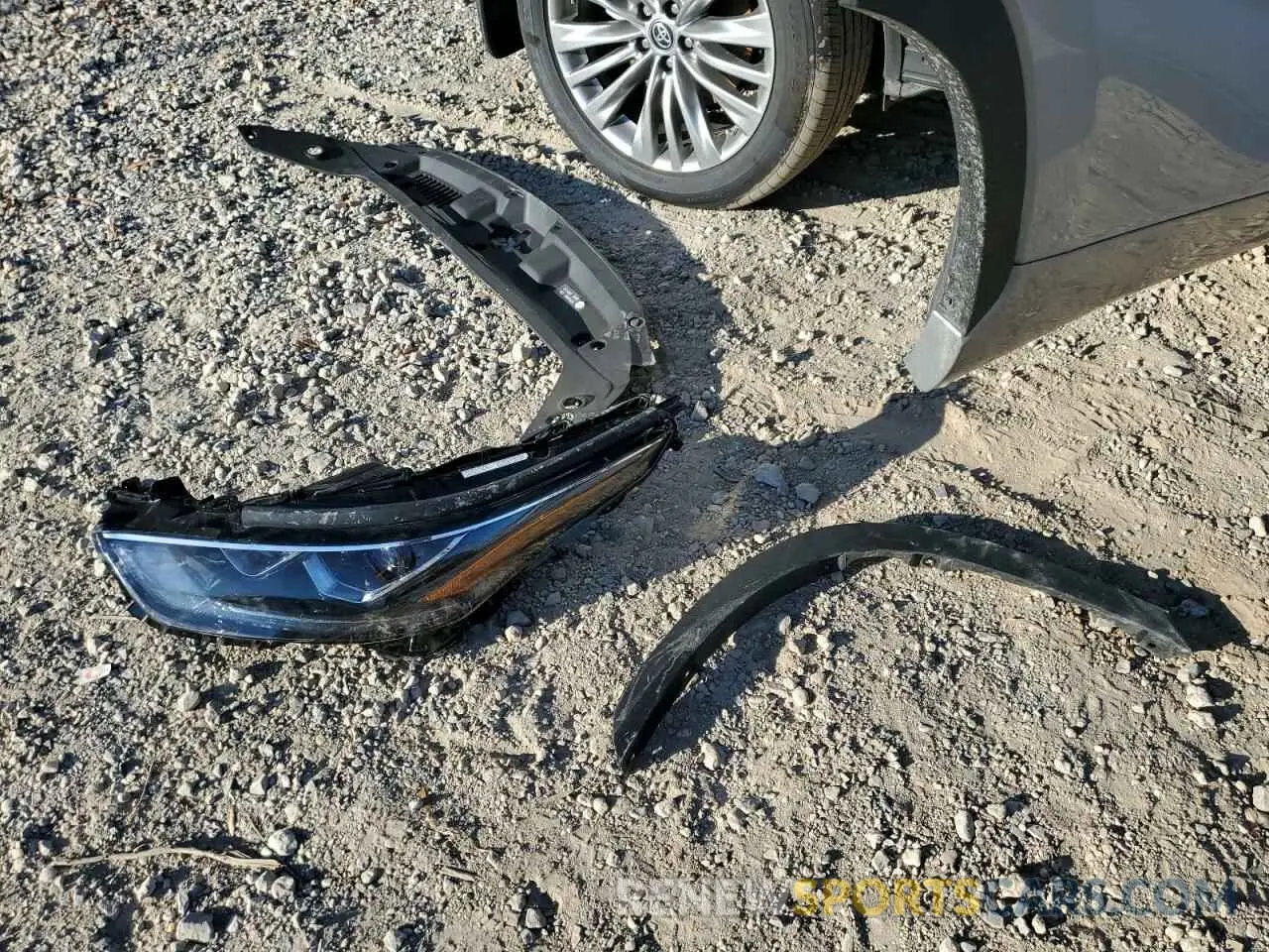 13 fotografías del automóvil dañado 5TDEBRCH0RS142347 TOYOTA HIGHLANDER 2024