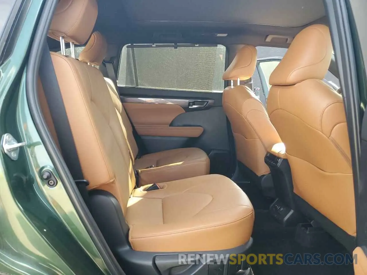11 fotografías del automóvil dañado 5TDEBRCH4RS610693 TOYOTA HIGHLANDER 2024