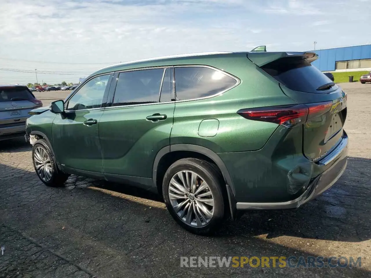 2 fotografías del automóvil dañado 5TDEBRCH4RS610693 TOYOTA HIGHLANDER 2024