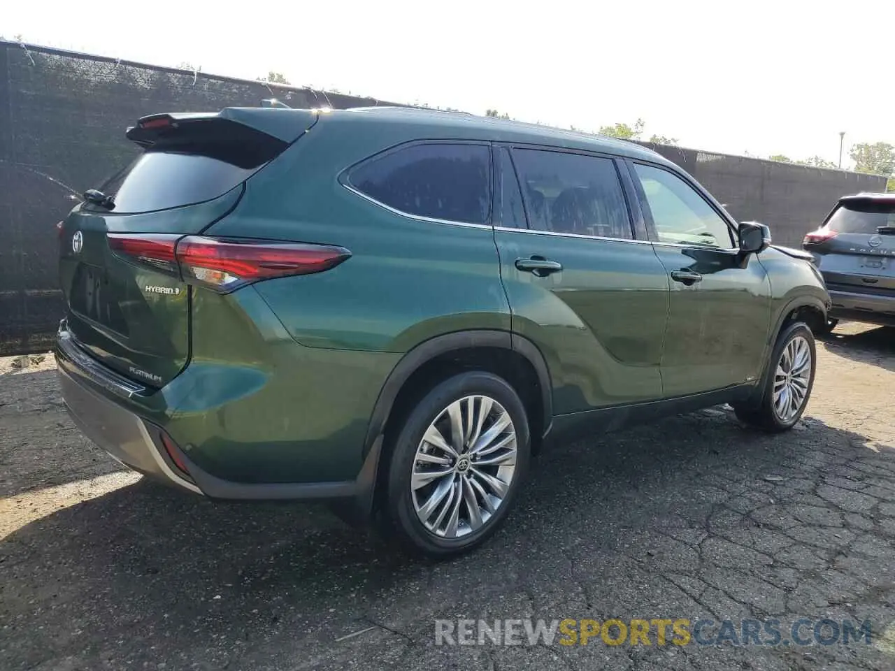 3 fotografías del automóvil dañado 5TDEBRCH4RS610693 TOYOTA HIGHLANDER 2024