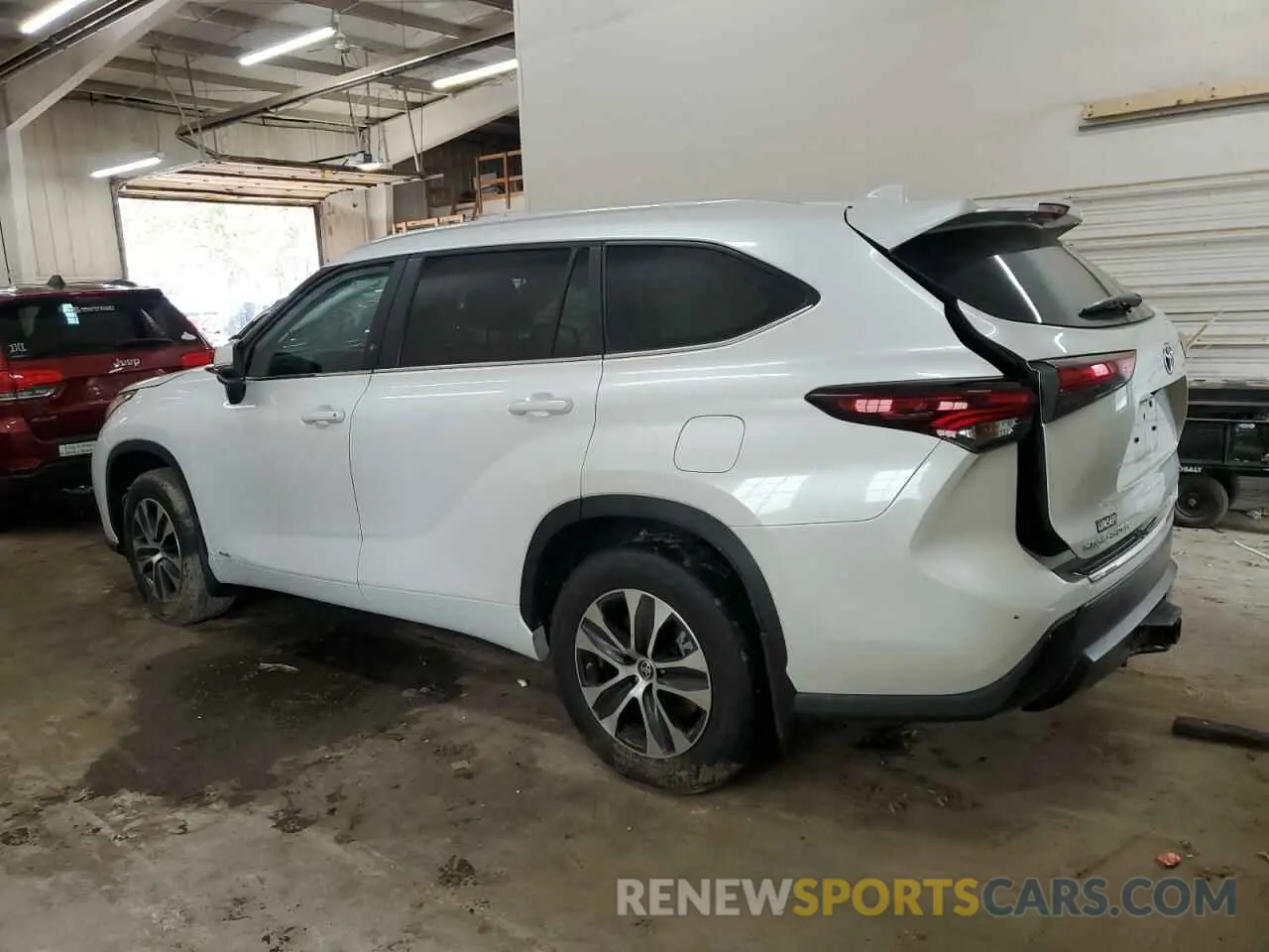 2 fotografías del automóvil dañado 5TDKBRCH4RS610938 TOYOTA HIGHLANDER 2024