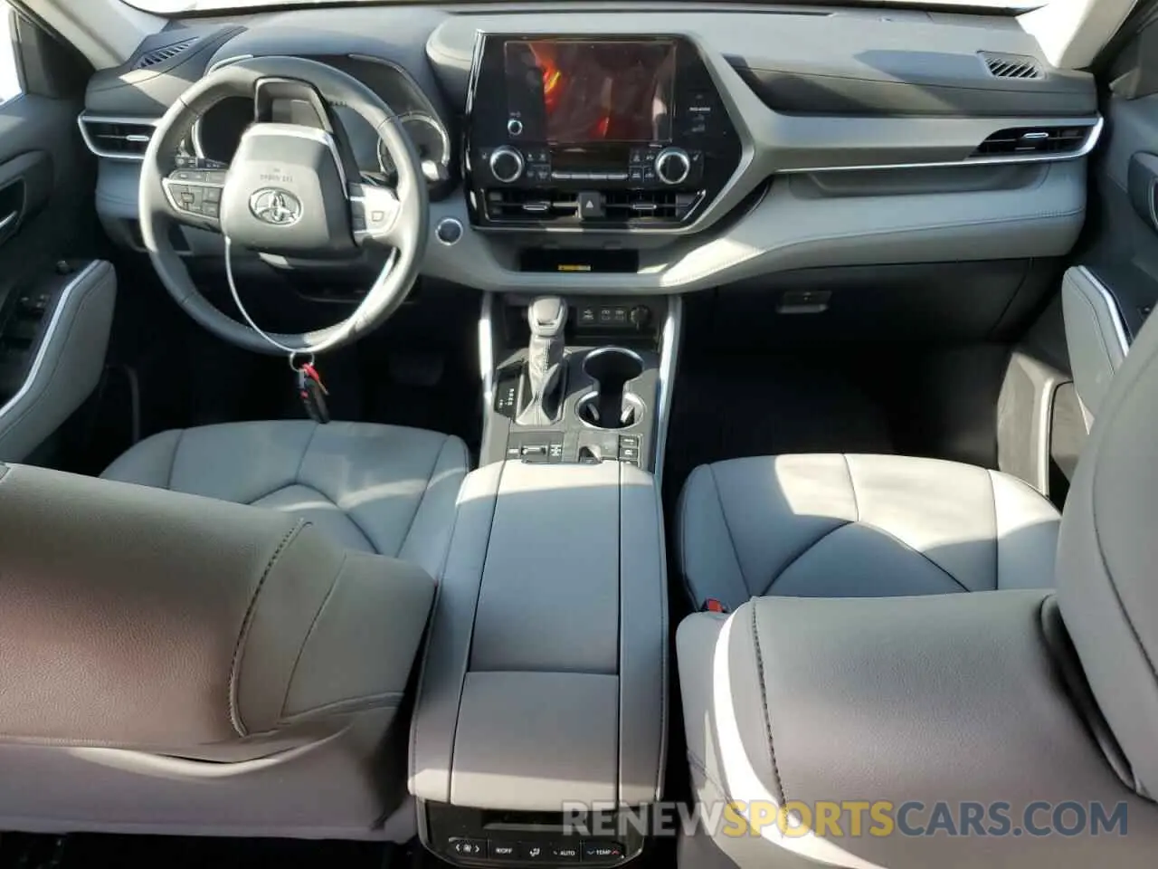8 fotografías del automóvil dañado 5TDKBRCH9RS620784 TOYOTA HIGHLANDER 2024