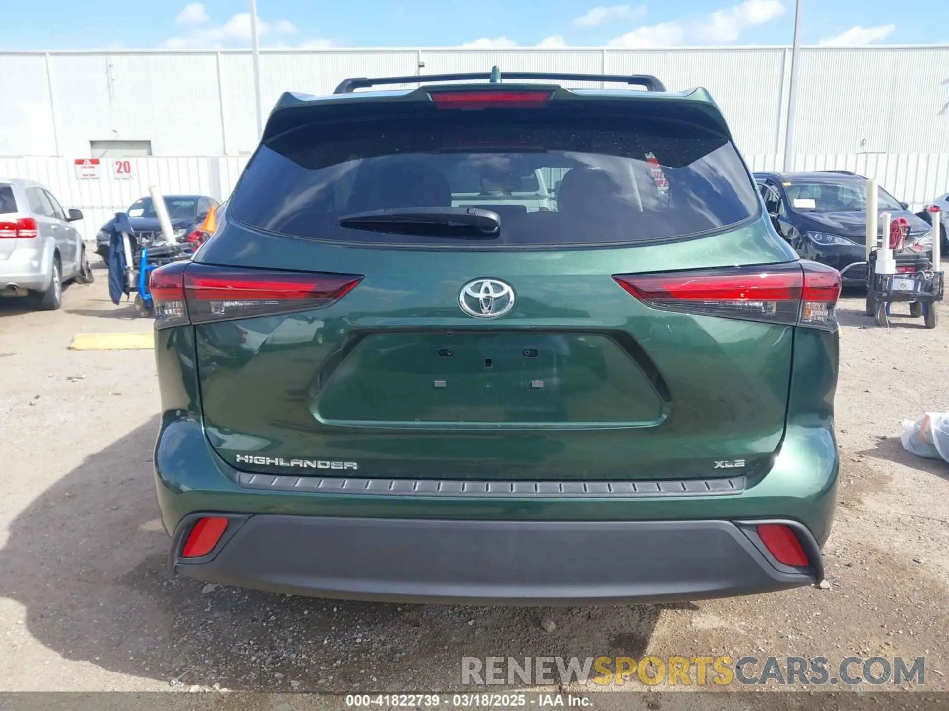 16 fotografías del automóvil dañado 5TDKDRAH0RS528069 TOYOTA HIGHLANDER 2024