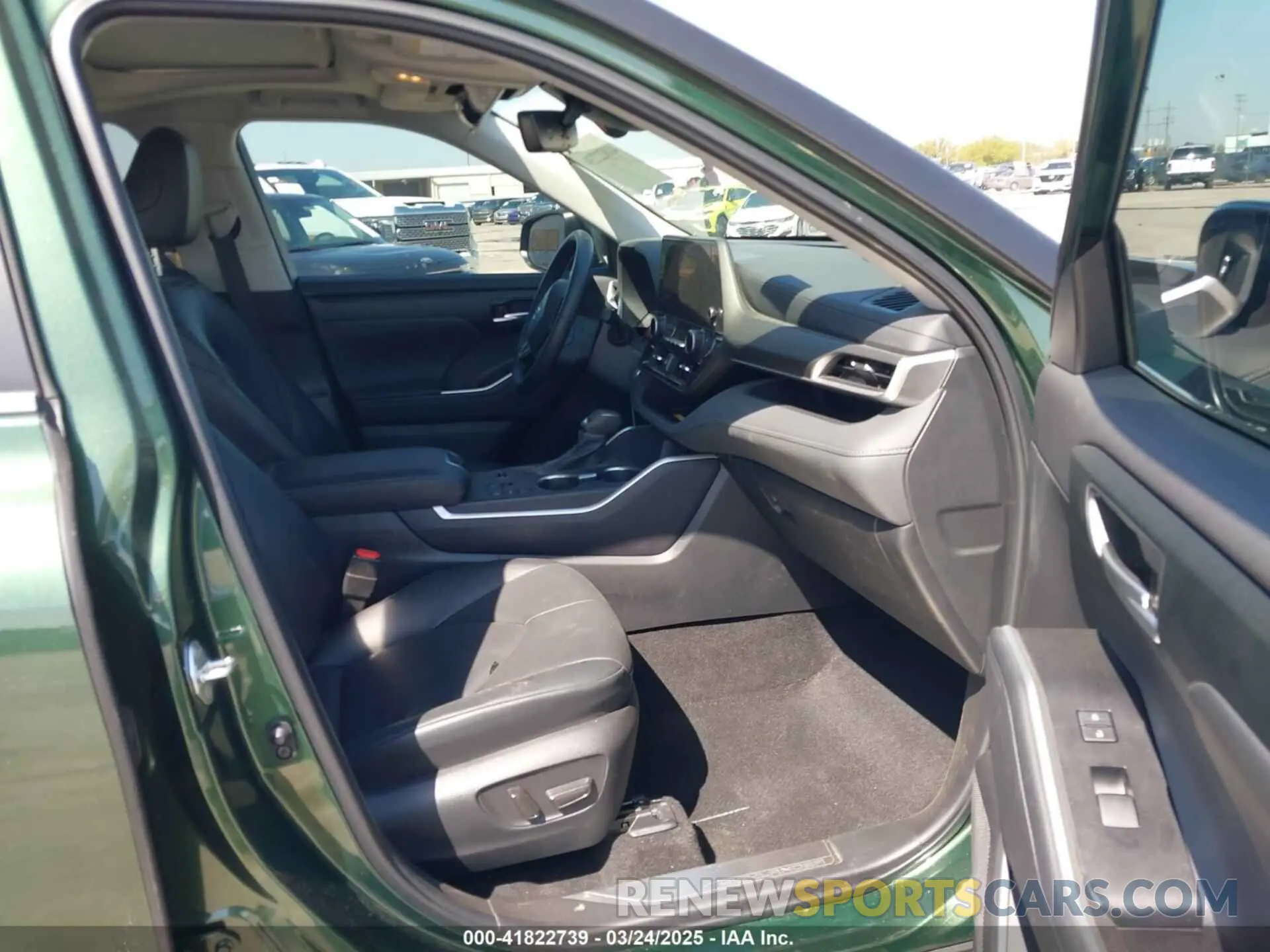 5 fotografías del automóvil dañado 5TDKDRAH0RS528069 TOYOTA HIGHLANDER 2024