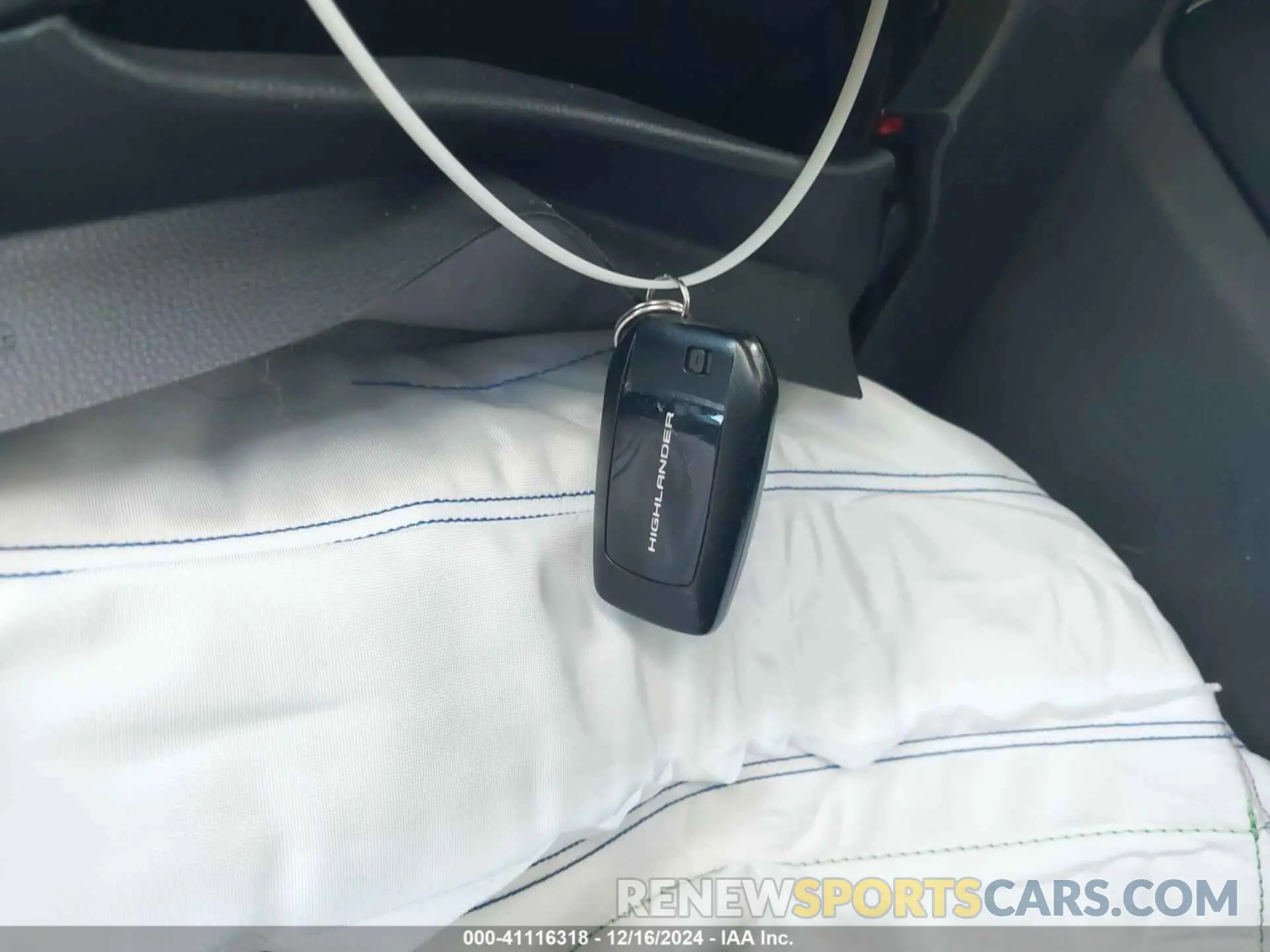 11 fotografías del automóvil dañado 5TDKDRAH1RS535919 TOYOTA HIGHLANDER 2024