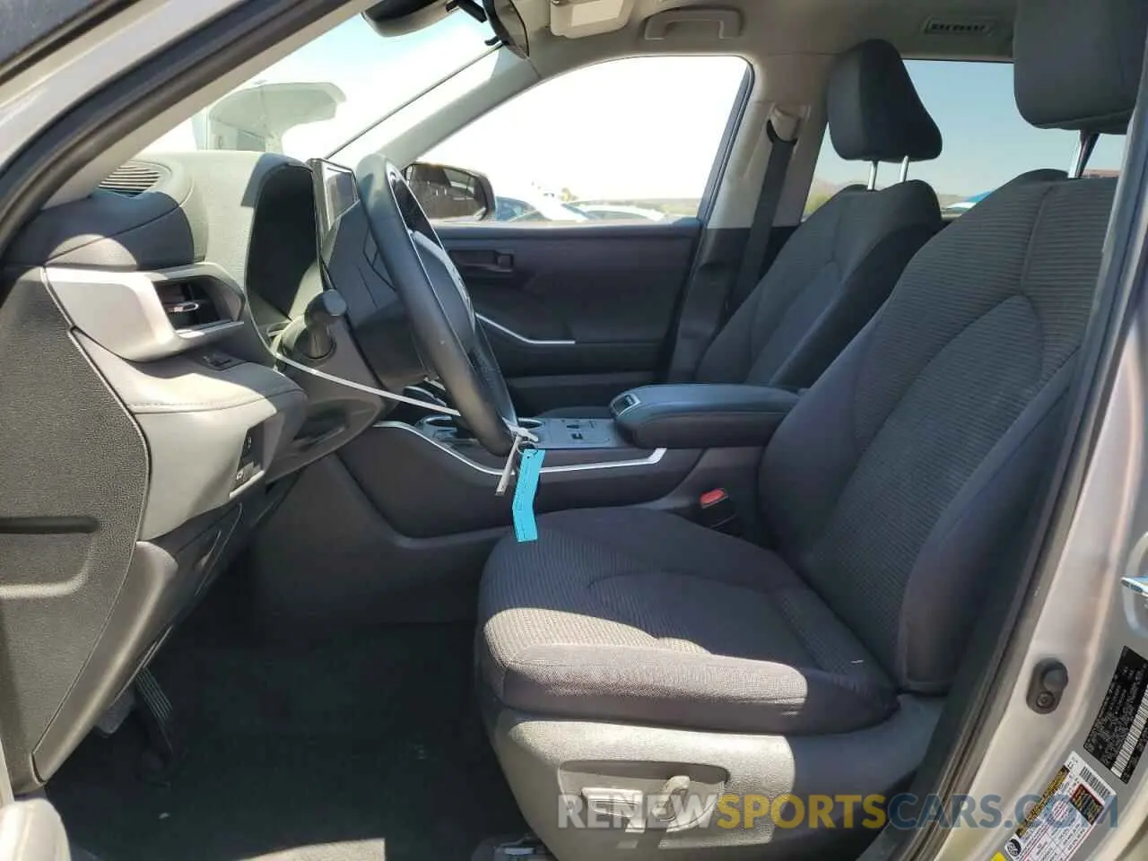 7 fotografías del automóvil dañado 5TDKDRAH2RS050379 TOYOTA HIGHLANDER 2024