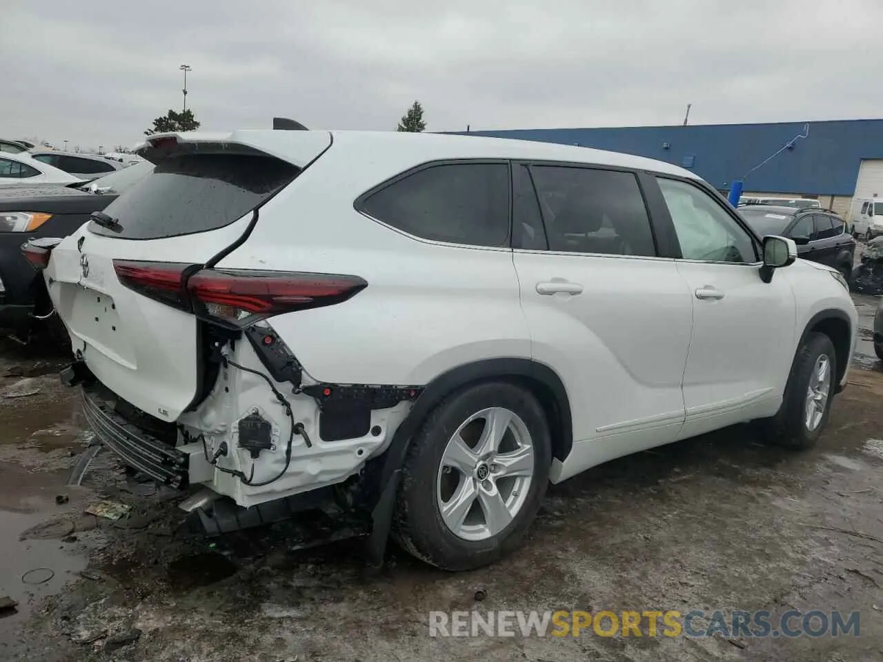 3 fotografías del automóvil dañado 5TDKDRAH2RS051502 TOYOTA HIGHLANDER 2024