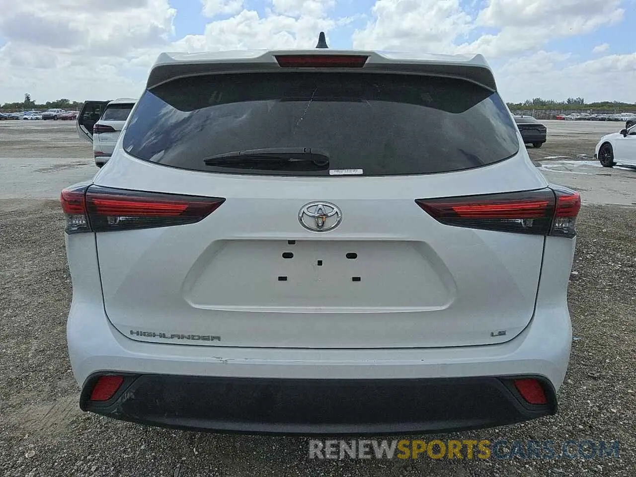 6 fotografías del automóvil dañado 5TDKDRAH2RS539218 TOYOTA HIGHLANDER 2024