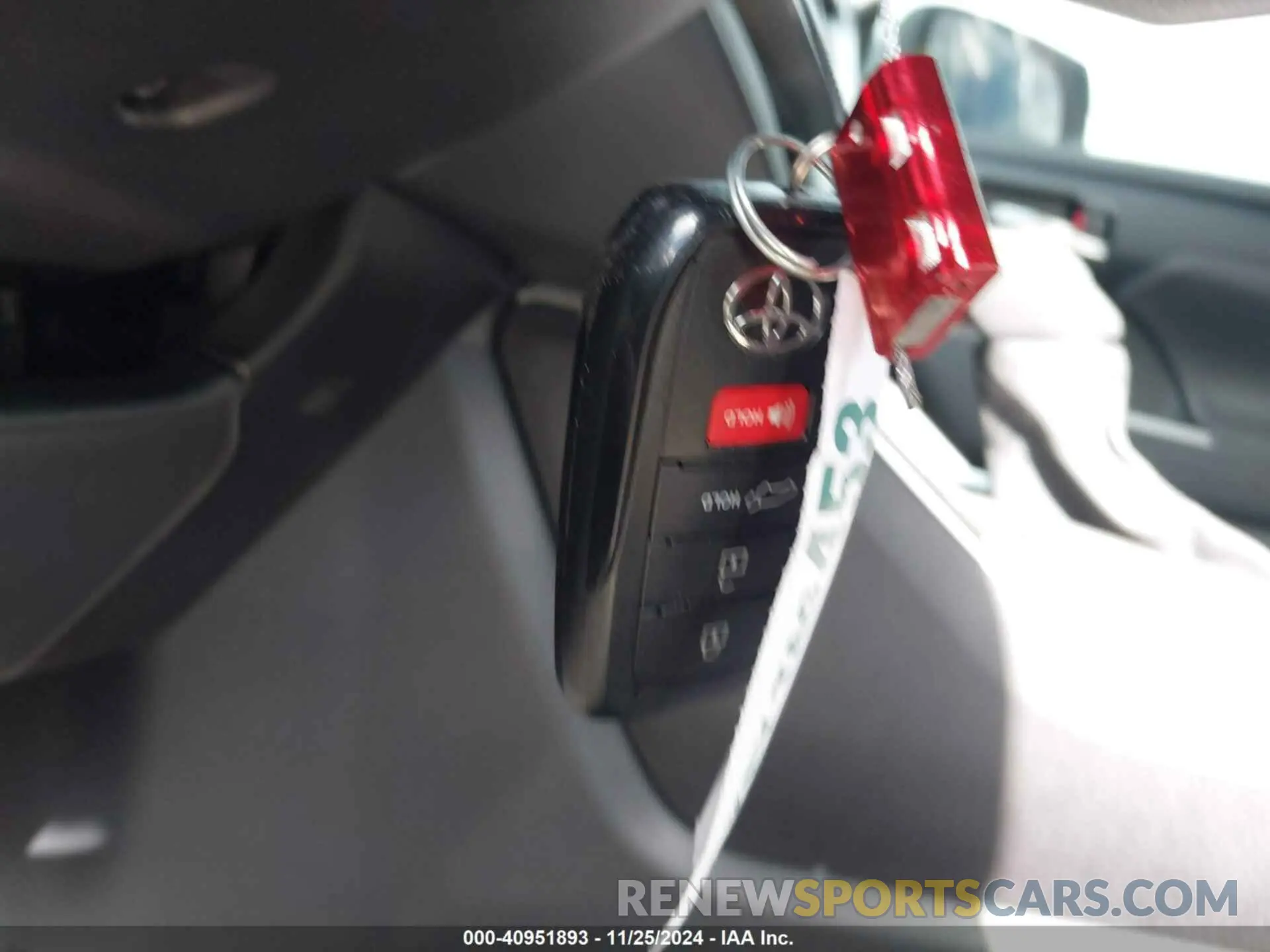 11 fotografías del automóvil dañado 5TDKDRAH3RS532987 TOYOTA HIGHLANDER 2024