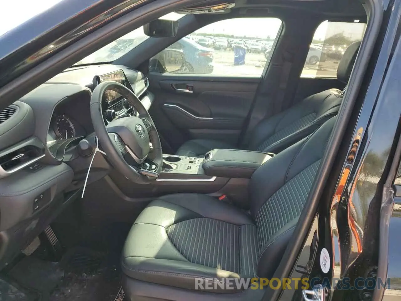 7 fotografías del automóvil dañado 5TDKDRAH5RS530478 TOYOTA HIGHLANDER 2024