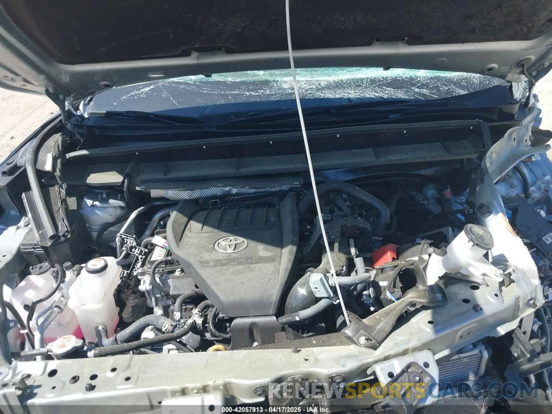 10 fotografías del automóvil dañado 5TDKDRAH7RS543426 TOYOTA HIGHLANDER 2024