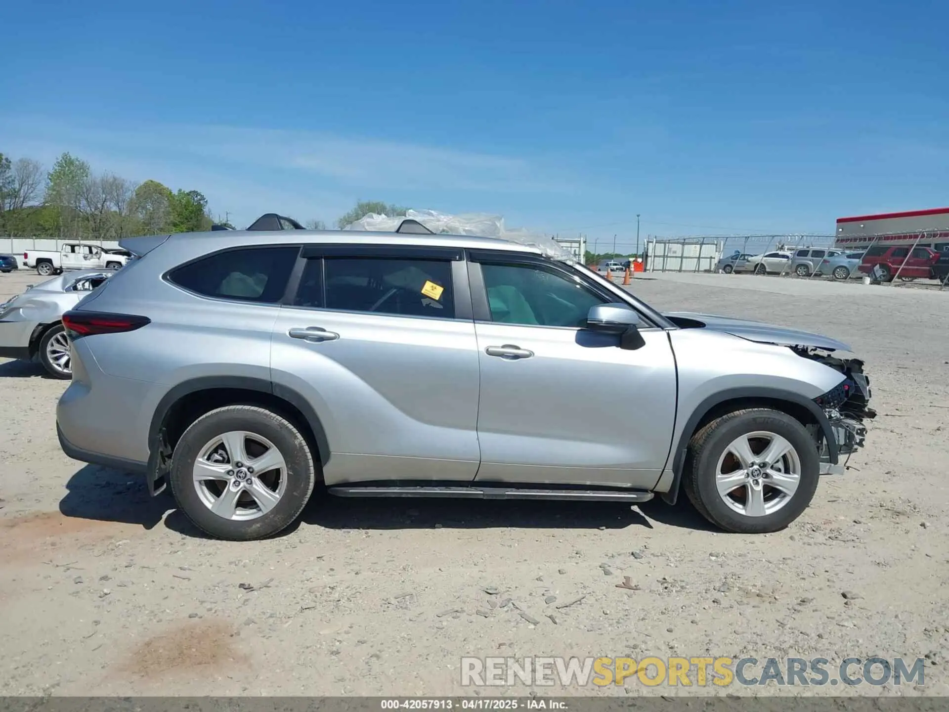 12 fotografías del automóvil dañado 5TDKDRAH7RS543426 TOYOTA HIGHLANDER 2024