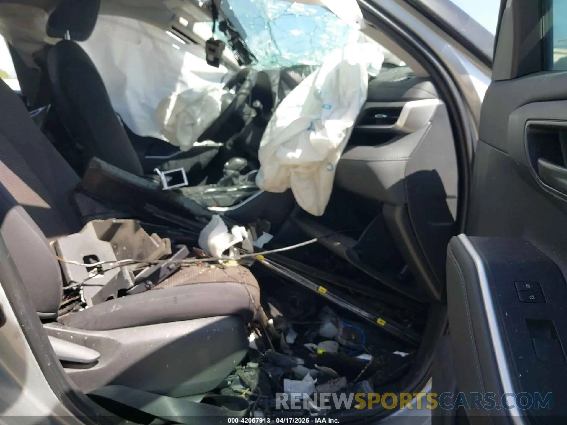 5 fotografías del automóvil dañado 5TDKDRAH7RS543426 TOYOTA HIGHLANDER 2024