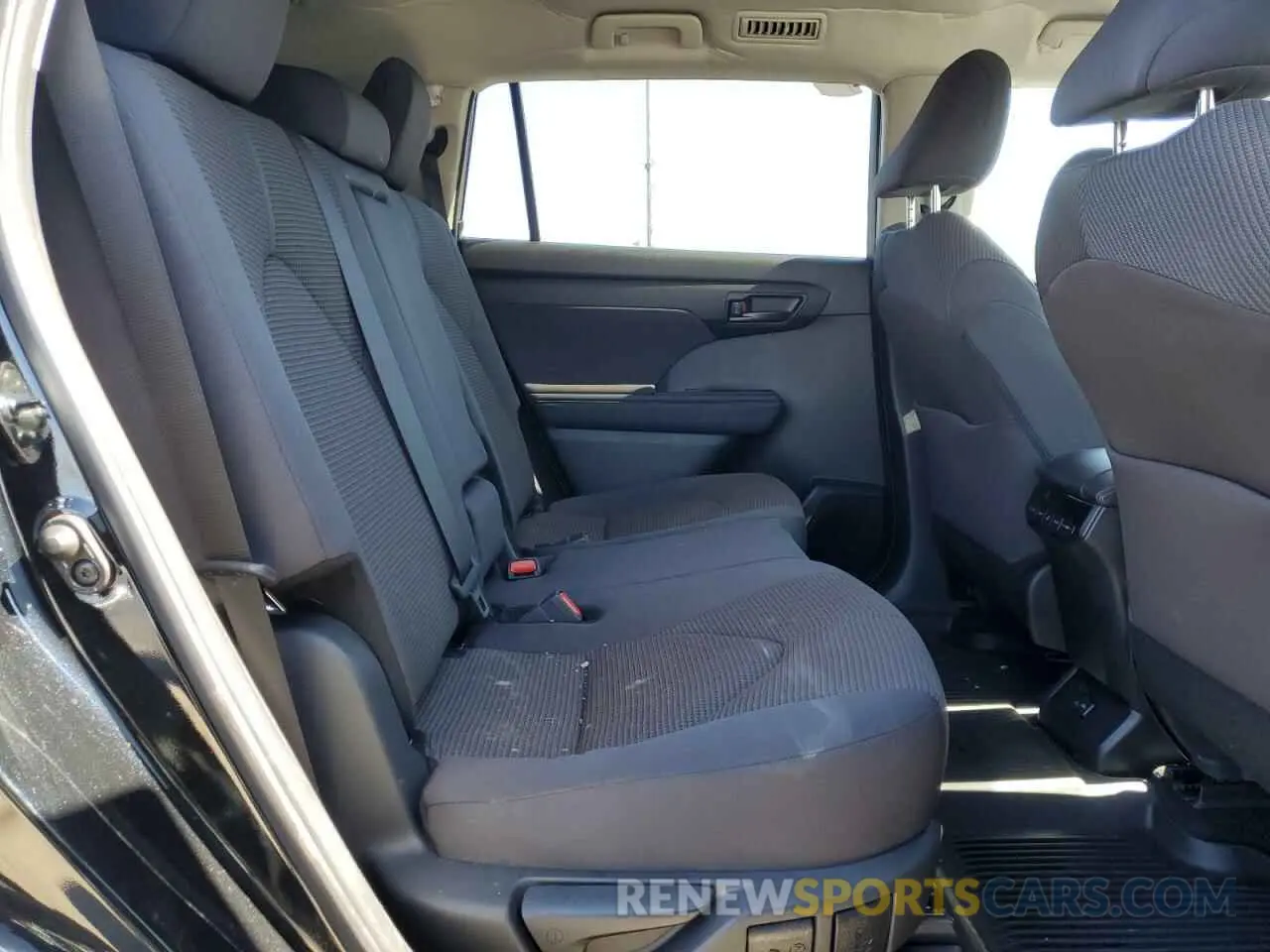 11 fotografías del automóvil dañado 5TDKDRAH9RS529558 TOYOTA HIGHLANDER 2024