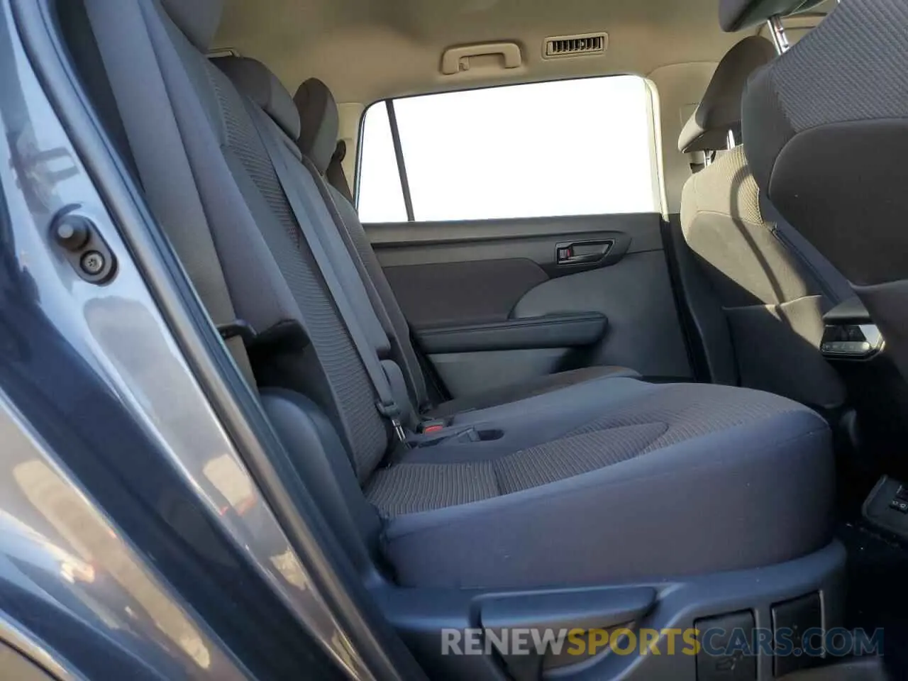 11 fotografías del automóvil dañado 5TDKDRAH9RS545582 TOYOTA HIGHLANDER 2024