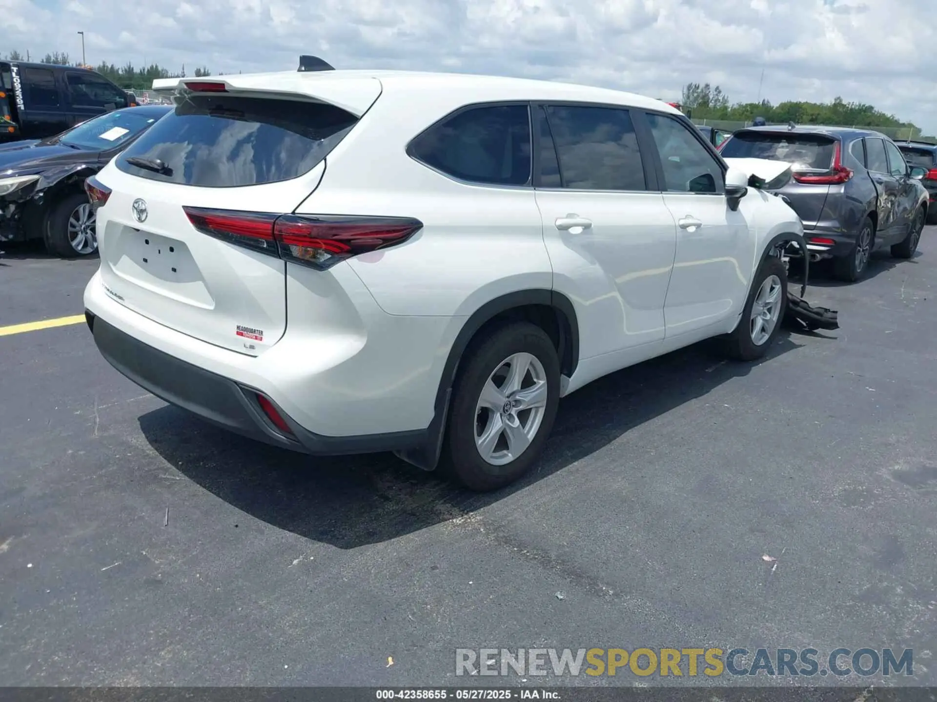 4 fotografías del automóvil dañado 5TDKDRAH9RS549597 TOYOTA HIGHLANDER 2024
