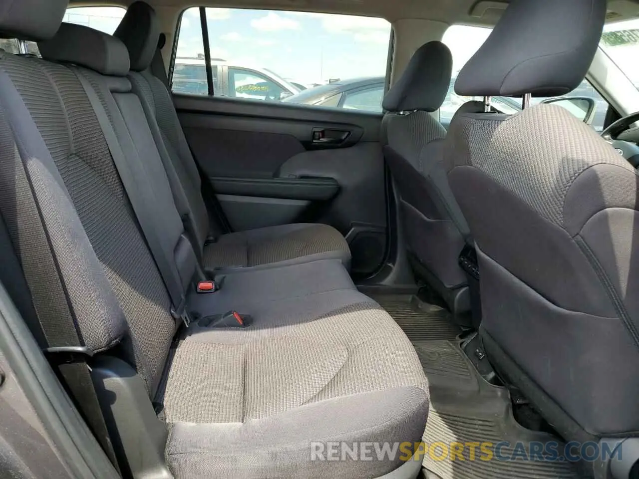 11 fotografías del automóvil dañado 5TDKDRAHXRS050808 TOYOTA HIGHLANDER 2024