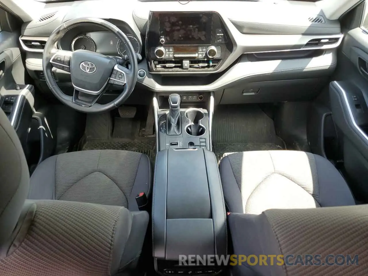 8 fotografías del automóvil dañado 5TDKDRAHXRS050808 TOYOTA HIGHLANDER 2024