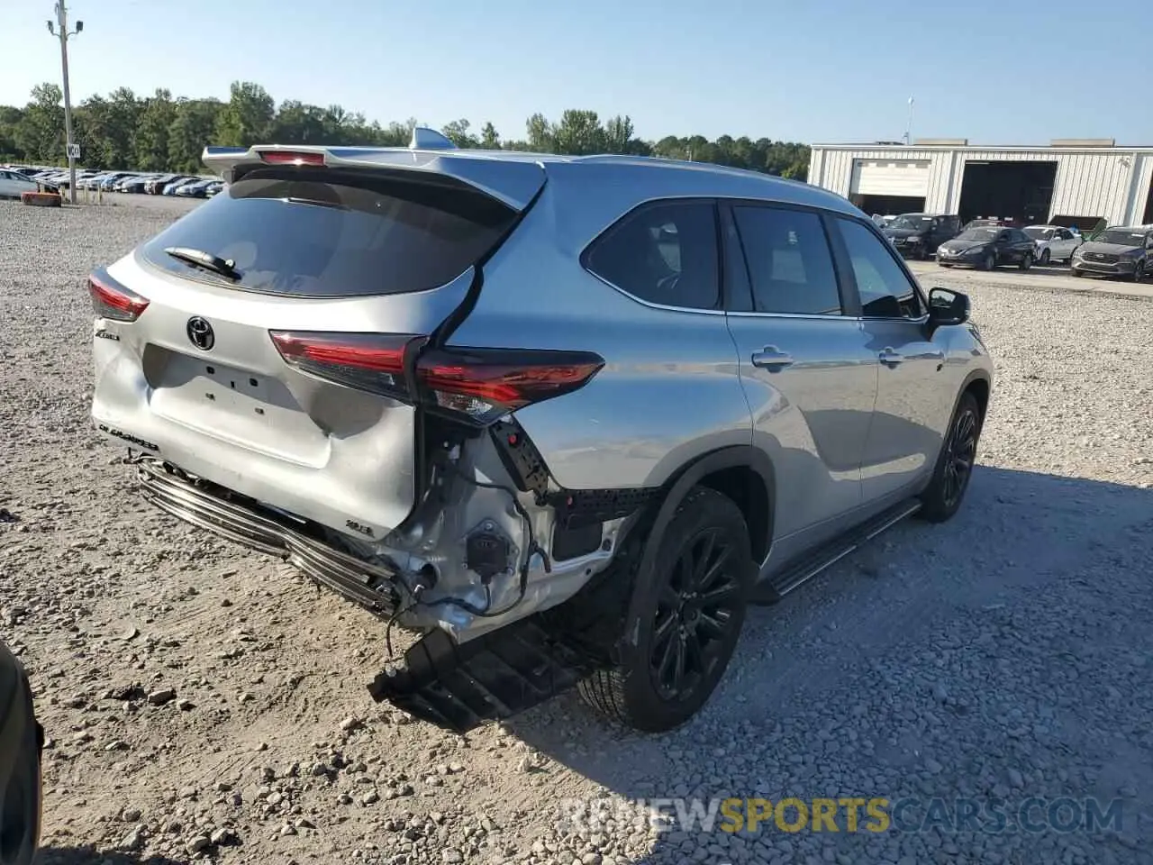 3 fotografías del automóvil dañado 5TDKDRAHXRS534882 TOYOTA HIGHLANDER 2024
