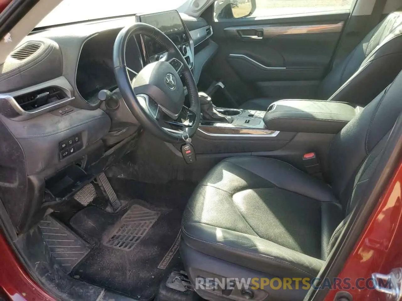 7 fotografías del automóvil dañado 5TDKDRAHXRS538222 TOYOTA HIGHLANDER 2024