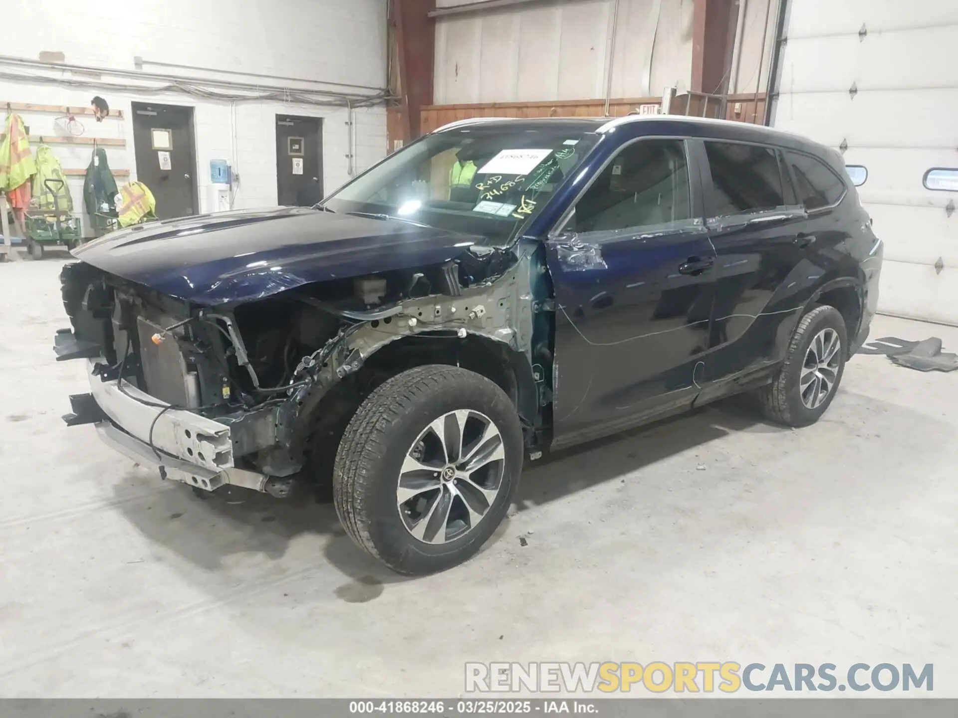 2 fotografías del automóvil dañado 5TDKDRBH0RS535439 TOYOTA HIGHLANDER 2024