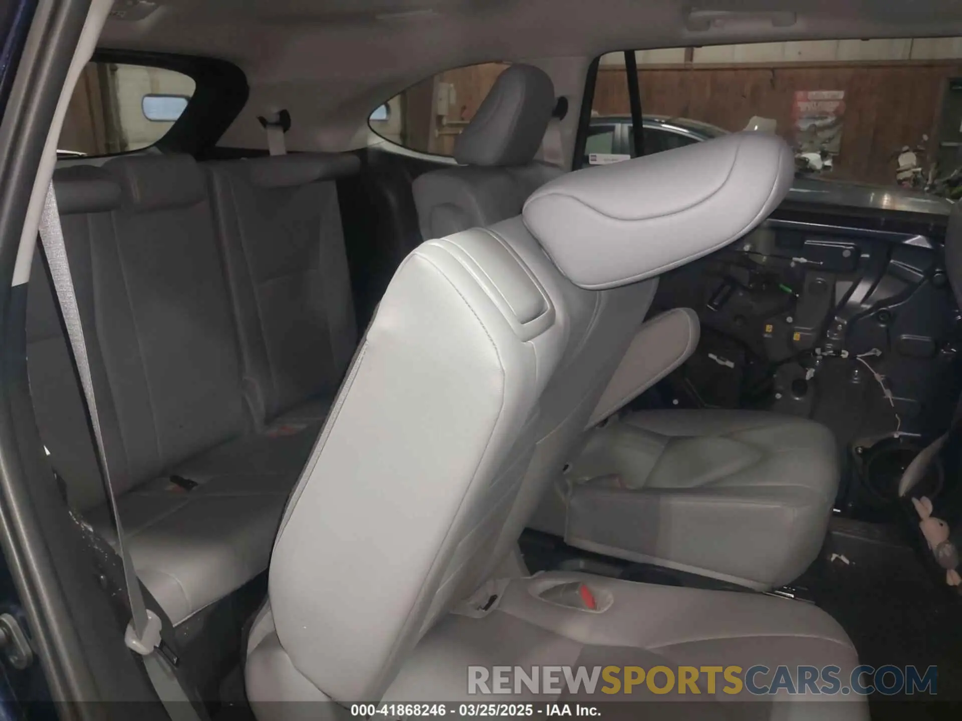 8 fotografías del automóvil dañado 5TDKDRBH0RS535439 TOYOTA HIGHLANDER 2024