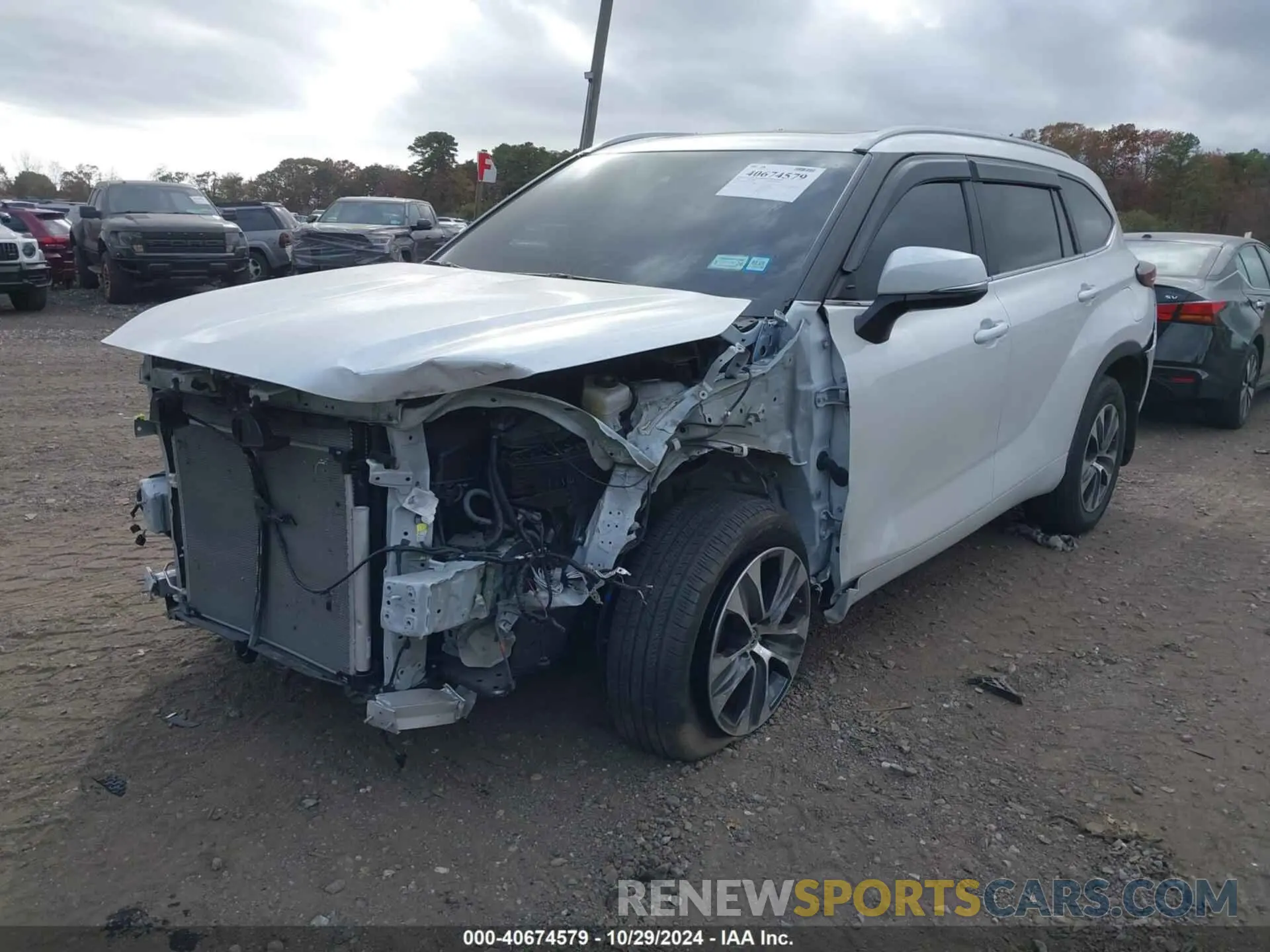 2 fotografías del automóvil dañado 5TDKDRBH0RS545971 TOYOTA HIGHLANDER 2024