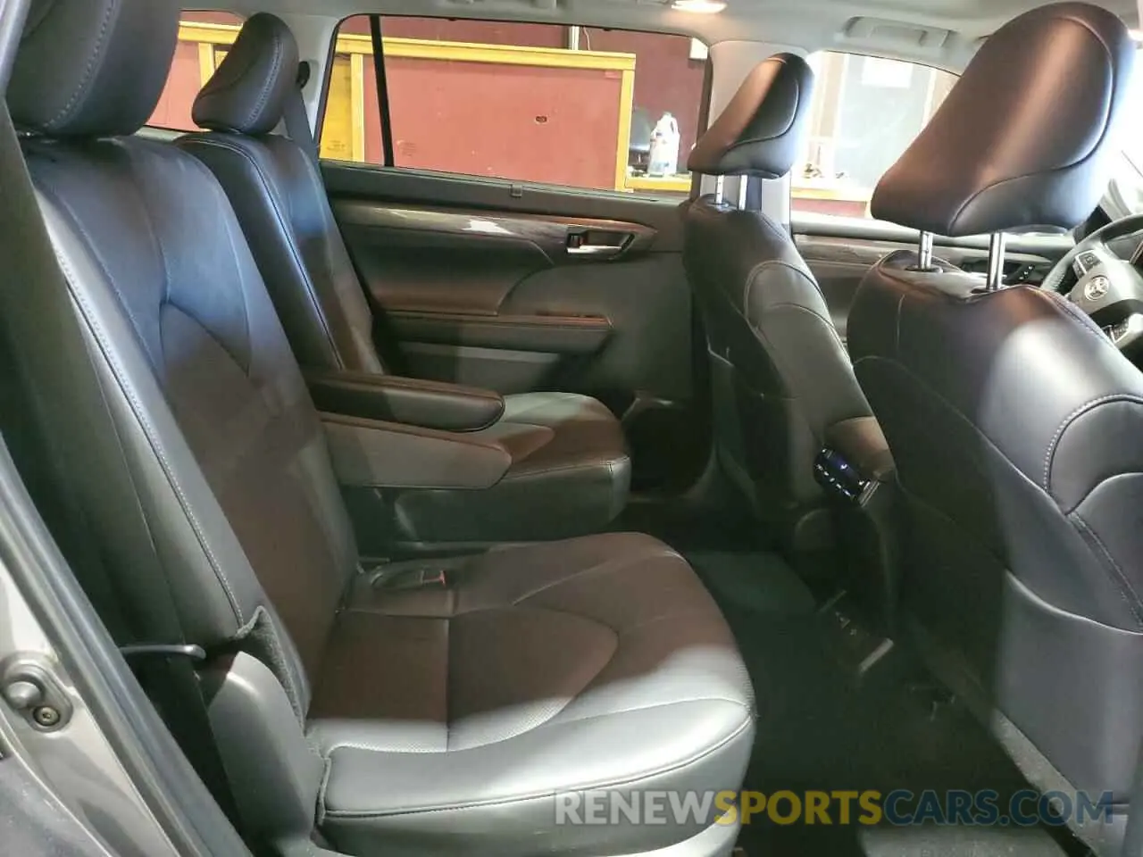 11 fotografías del automóvil dañado 5TDKDRBH1RS528497 TOYOTA HIGHLANDER 2024