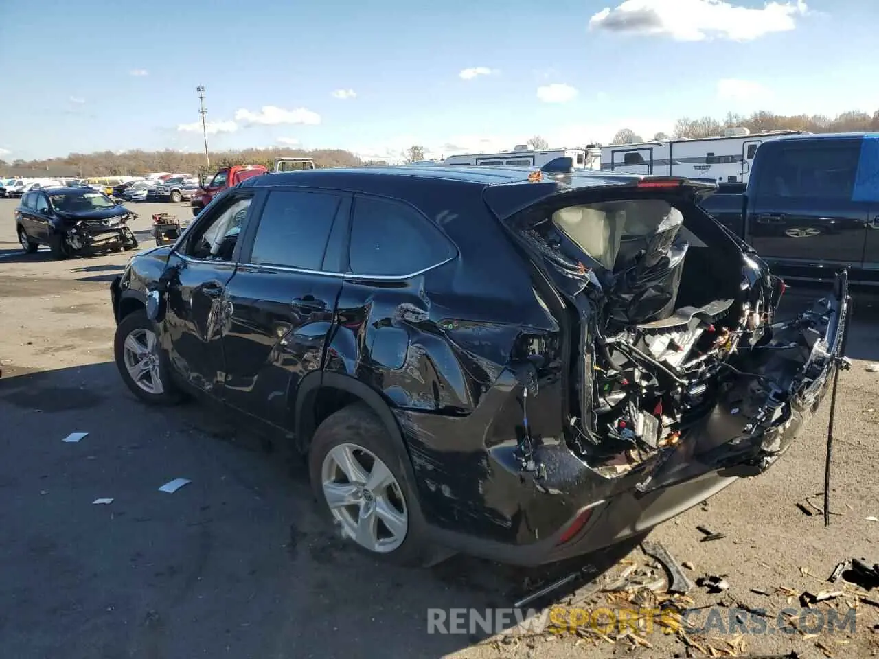 2 fotografías del automóvil dañado 5TDKDRBH2RS532459 TOYOTA HIGHLANDER 2024
