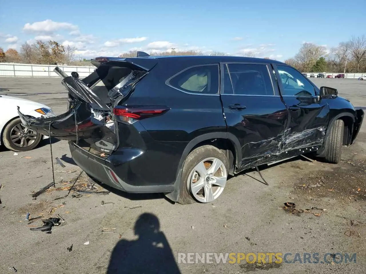 3 fotografías del automóvil dañado 5TDKDRBH2RS532459 TOYOTA HIGHLANDER 2024