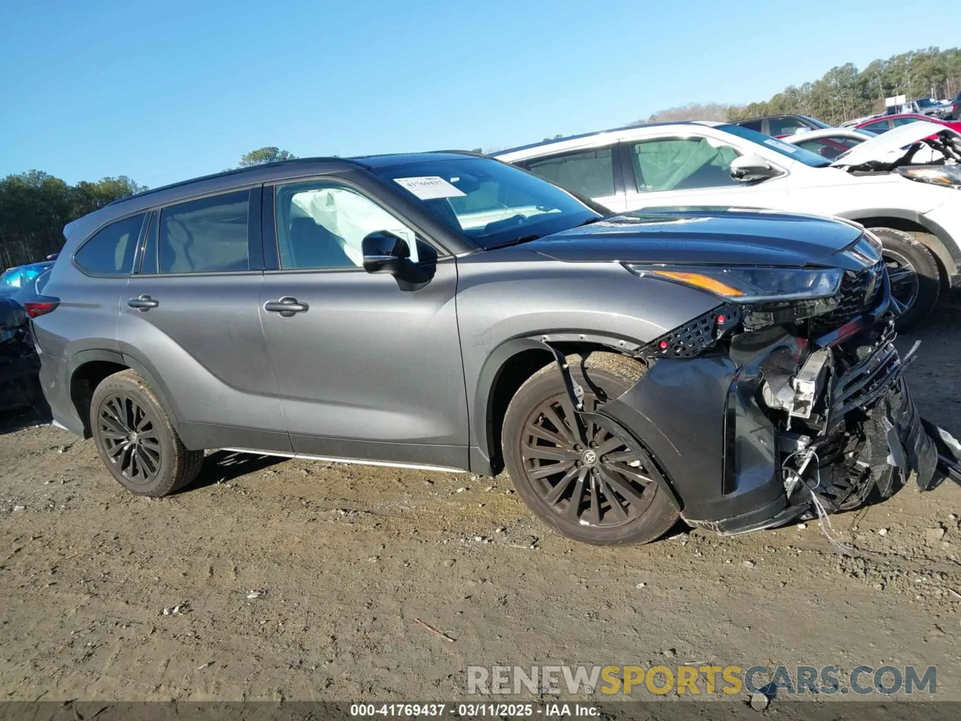 13 fotografías del automóvil dañado 5TDKDRBH3RS531823 TOYOTA HIGHLANDER 2024