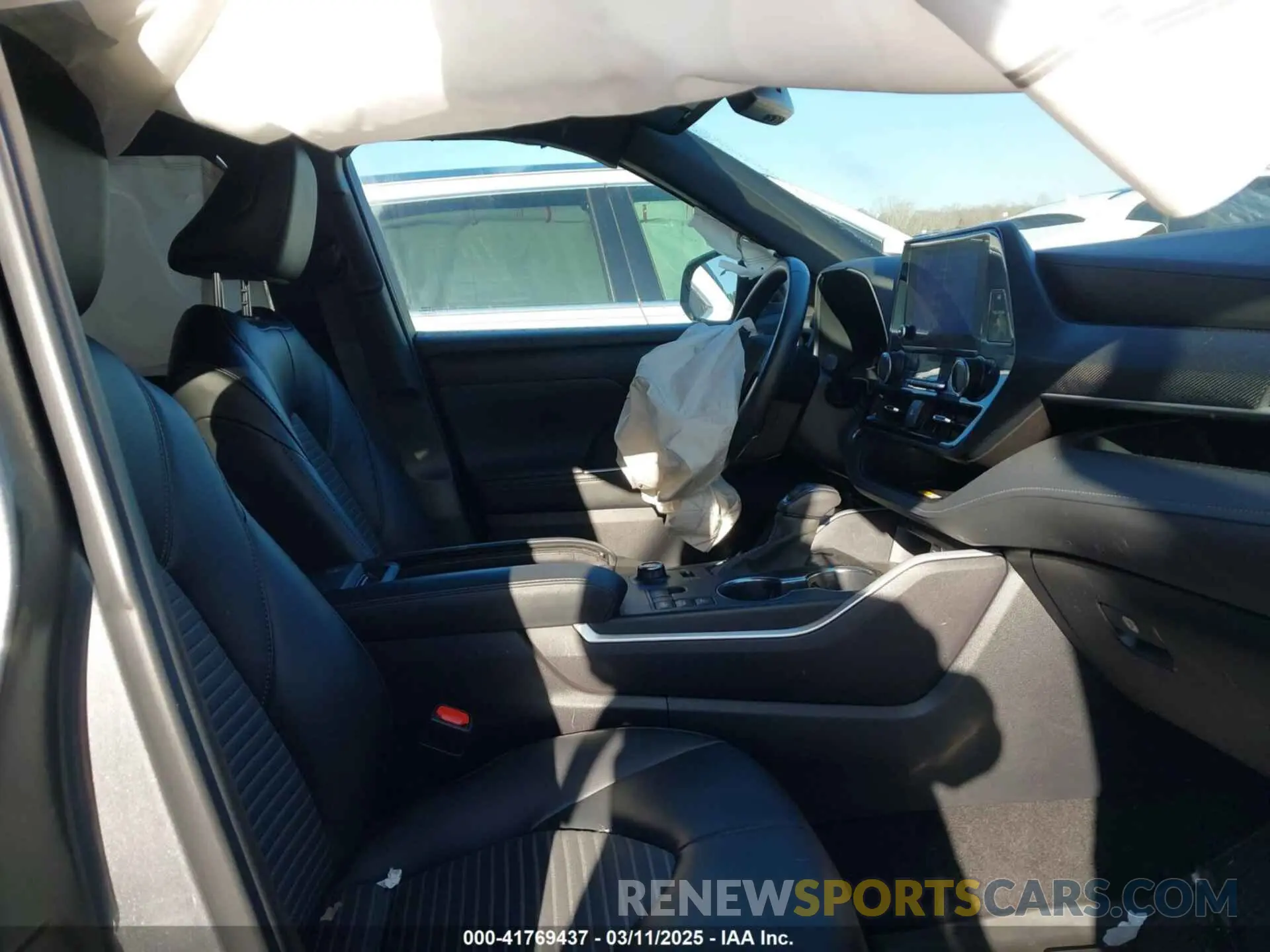 5 fotografías del automóvil dañado 5TDKDRBH3RS531823 TOYOTA HIGHLANDER 2024