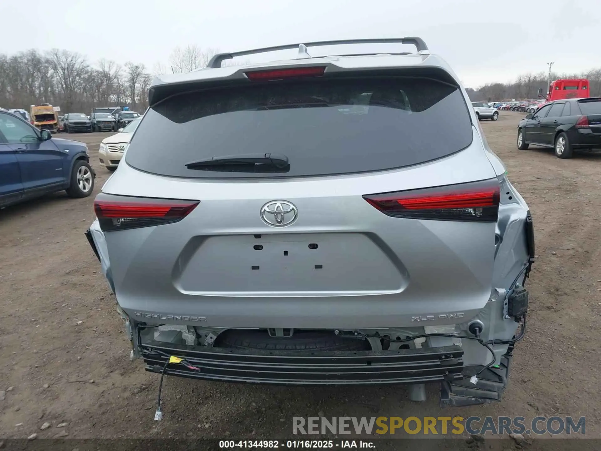 16 fotografías del automóvil dañado 5TDKDRBH3RS532227 TOYOTA HIGHLANDER 2024